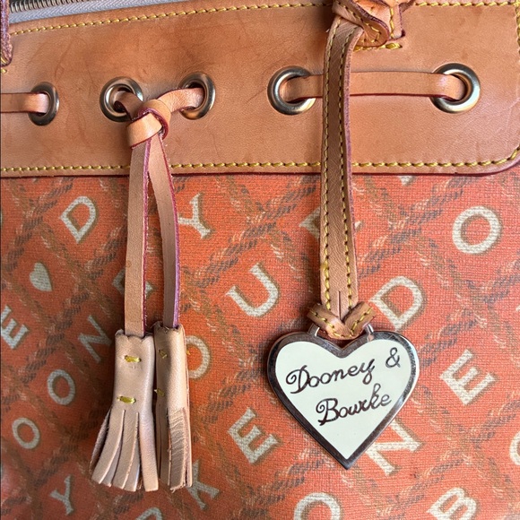 Vintage Dooney & Bourke Shoulderbag - Picture 3 of 11